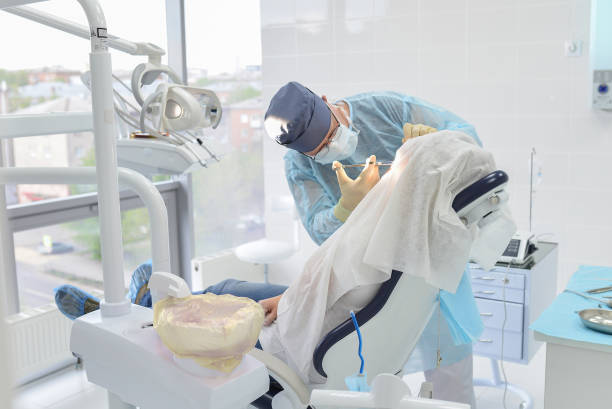 Best Dentist for Tooth Abscess  in Oakwood, OH